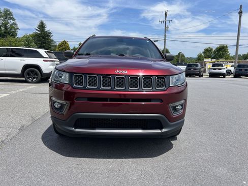 Used 2021 Jeep Compass Latitude AWD/4WD image 5