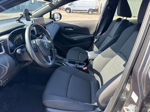 Used 2023 Toyota Corolla SE w/ SE Premium Package FWD image 9