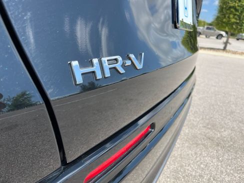 Certified 2025 Honda HR-V EX-L image 8