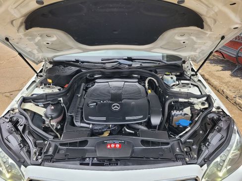 Used 2016 Mercedes-Benz E 350 4MATIC Sedan image 66