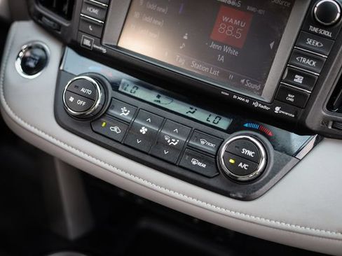 Used 2018 Toyota RAV4 Limited w/ Advanced Technology Package AWD/4WD image 30