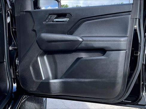 Used 2023 GMC Canyon Elevation w/ Elevation Premium Package image 23