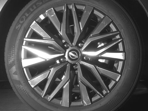 Used 2025 Nissan Altima 2.5 SV image 10