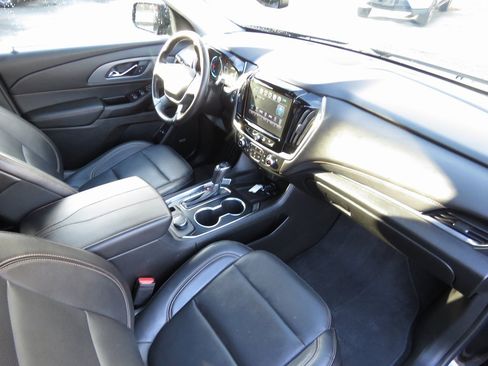 Used 2019 Chevrolet Traverse Premier w/ Redline Edition image 14