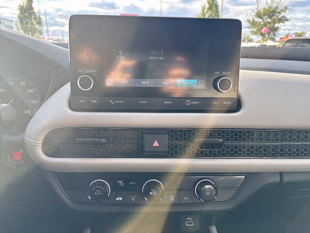 Used 2023 Honda HR-V LX image 24