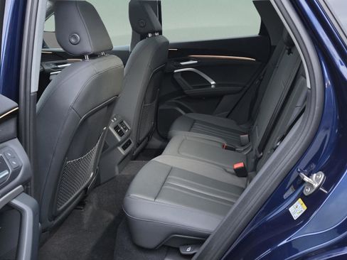 New 2025 Audi Q5 Premium image 10
