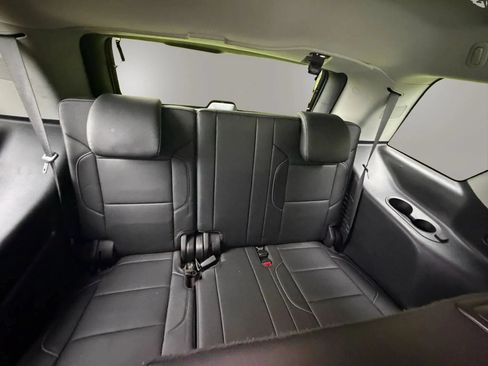 Used 2020 GMC Yukon SLT w/ Open Road Package AWD/4WD image 13
