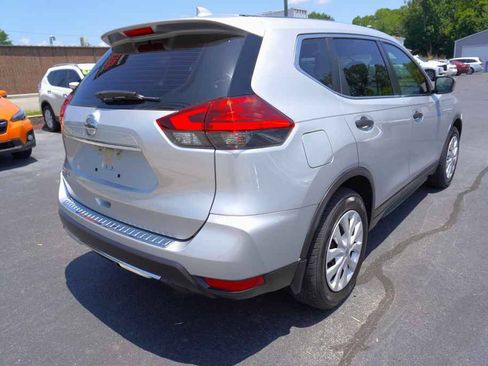 Used 2017 Nissan Rogue S FWD image 6