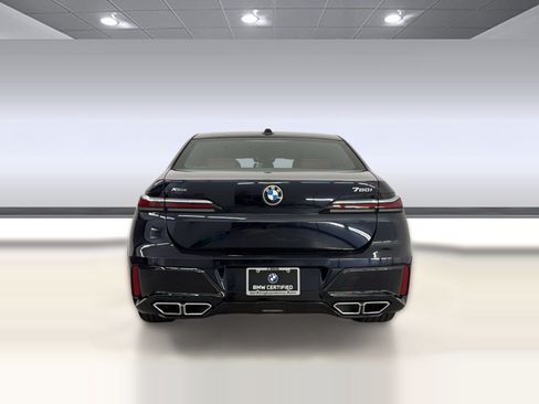 Used 2023 BMW 760i xDrive w/ Luxury Rear Seating Package AWD/4WD image 10