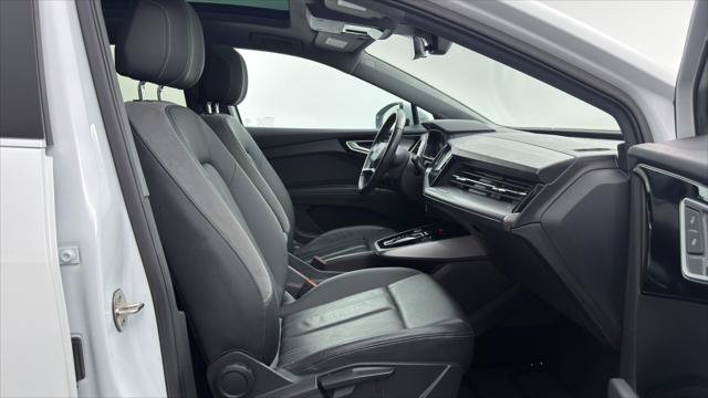 Used 2023 Audi Q4 e-tron Premium RWD image 22