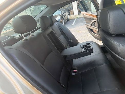 Used 2011 BMW 528i Sedan RWD image 16