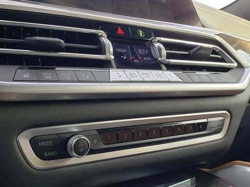 Used 2023 BMW X6 xDrive40i w/ Executive Package image 21