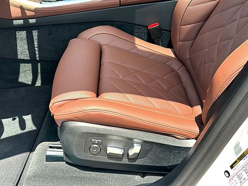 New 2026 BMW X5 sDrive40i w/ Premium Package RWD image 12