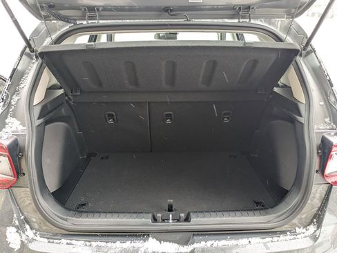 Used 2025 Hyundai Venue SEL image 31