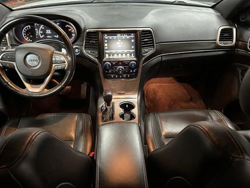 Used 2017 Jeep Grand Cherokee Limited w/ Trailer Tow Group IV image 19