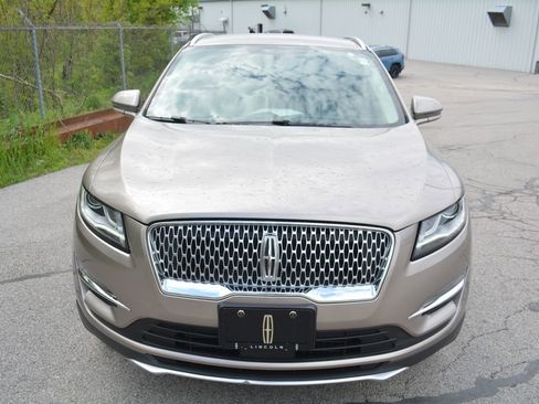 Used 2019 Lincoln MKC Select w/ Select Plus Package AWD/4WD image 2