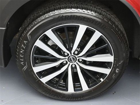 Used 2025 Nissan Pathfinder Platinum image 5