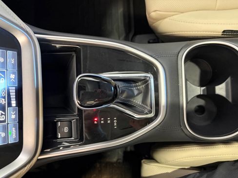 Used 2025 Subaru Legacy Limited AWD/4WD image 19