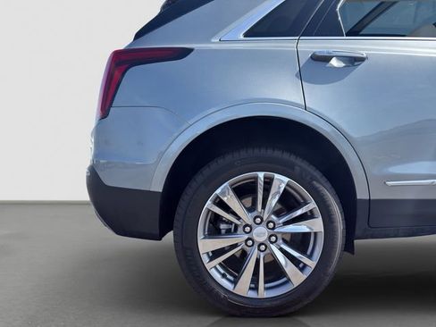 Used 2025 Cadillac XT5 Premium Luxury AWD/4WD image 23