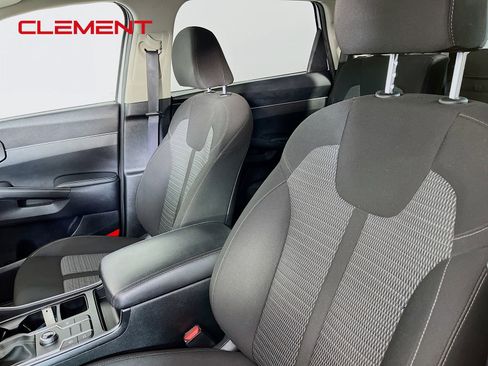 Used 2022 Kia Sorento LX FWD image 28