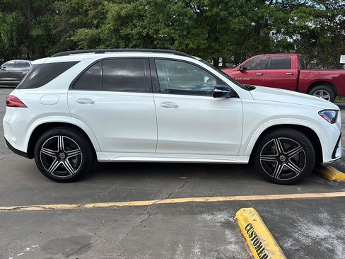 Used 2024 Mercedes-Benz GLE 350 4MATIC image 8