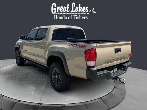 Used 2017 Toyota Tacoma TRD Off-Road w/ Tow Package AWD/4WD image 3