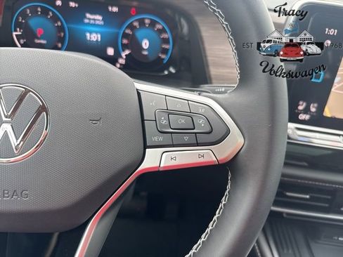 New 2026 Volkswagen Atlas SEL image 14