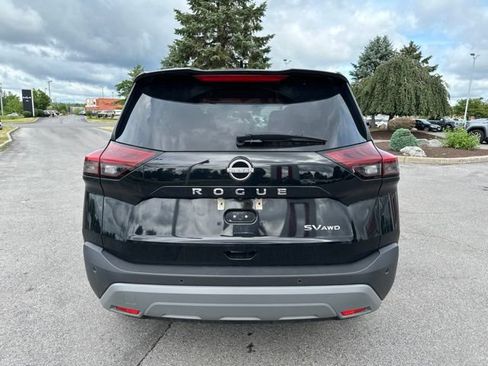 Certified 2023 Nissan Rogue SV AWD/4WD image 4