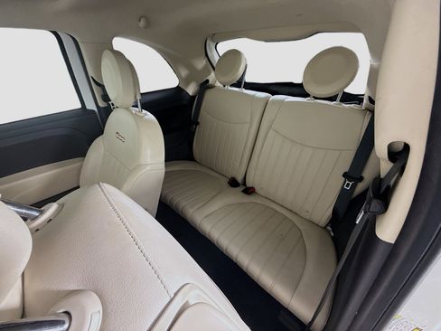 Used 2017 FIAT 500 Lounge image 23