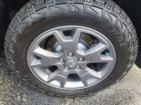 Used 2024 Honda Passport TrailSport image 6