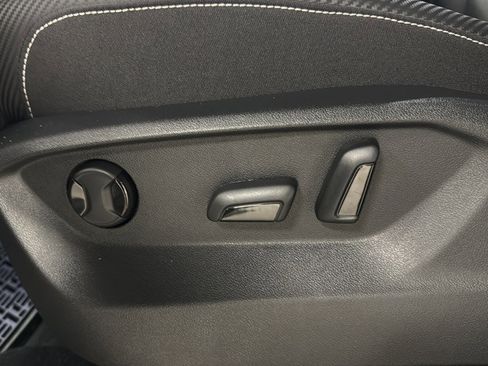New 2026 Volkswagen Atlas Cross Sport SE AWD/4WD image 16