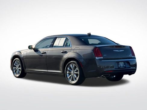 Used 2021 Chrysler 300 Touring L AWD/4WD image 10