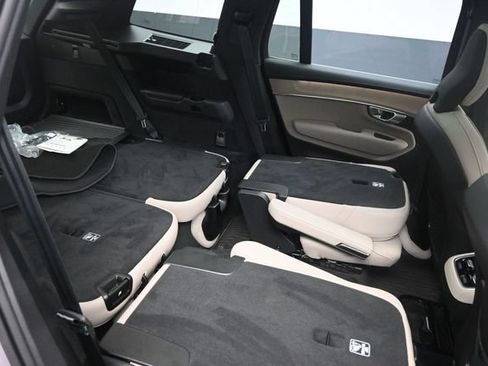 Certified 2026 Volvo XC90 B6 Plus w/ Protection Package Premier AWD/4WD image 28