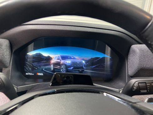 Used 2025 Ford Explorer Platinum w/ LUX Leather Package image 30