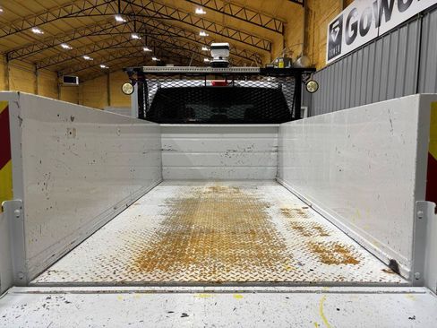 Used 2017 Ford F250 XL w/ Power Equipment Group AWD/4WD image 22