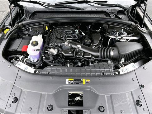 New 2025 Jeep Grand Cherokee Limited w/ Trailer Tow Package image 11