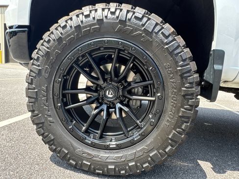 Used 2023 Chevrolet Silverado 1500 LT Trail Boss w/ Protection Package AWD/4WD image 13