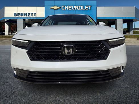 Used 2025 Honda Accord EX-L image 2