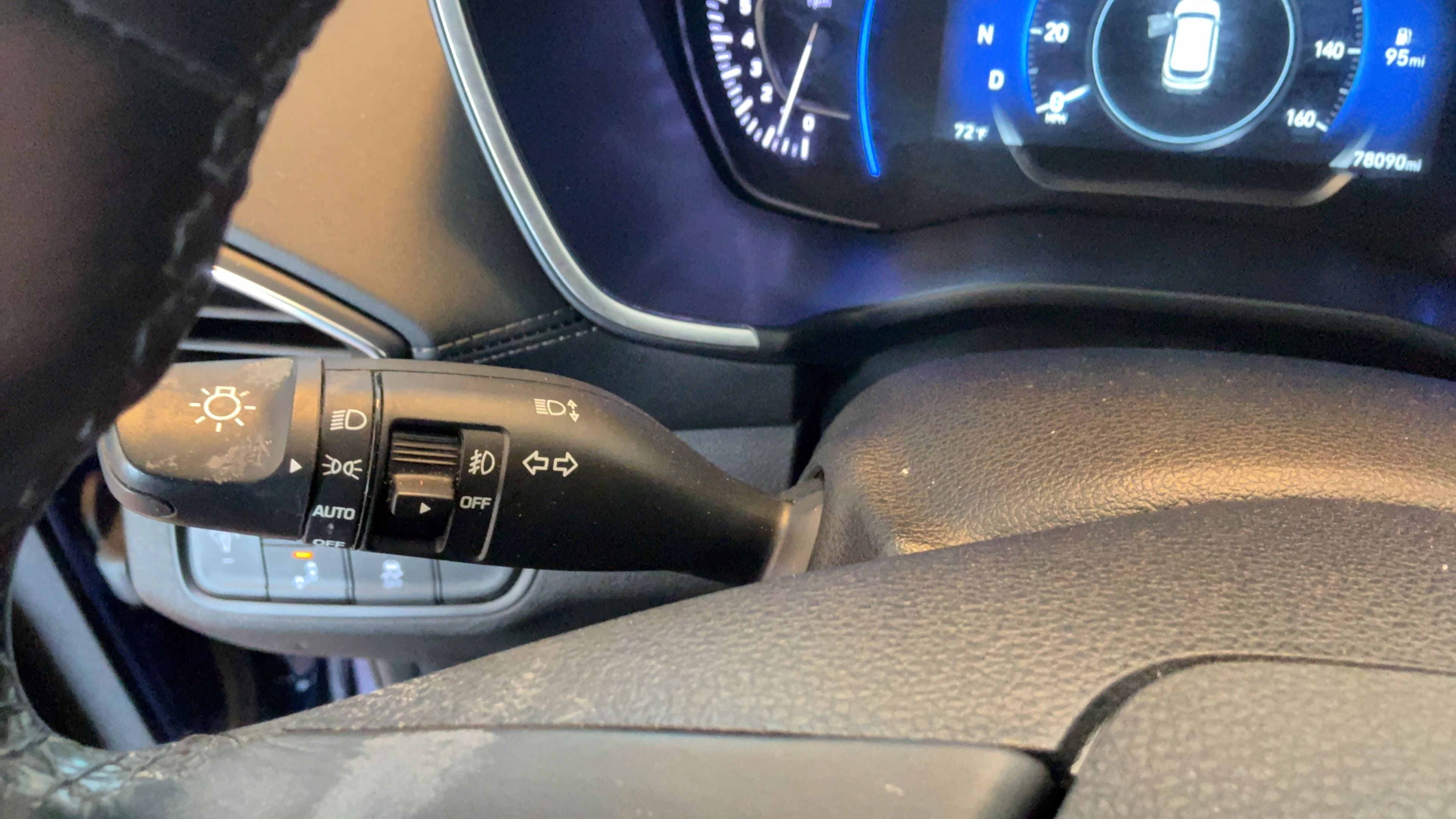Used 2020 Hyundai Santa Fe Limited AWD/4WD image 14