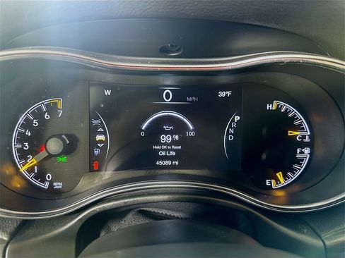 Used 2022 Jeep Grand Cherokee Limited w/ Tech Group image 25