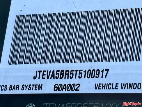 Certified 2026 Toyota 4Runner SR5 AWD/4WD image 33