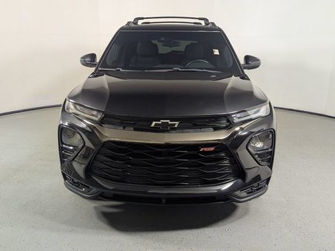 Used 2021 Chevrolet TrailBlazer RS w/ Driver Confidence Package FWD image 2