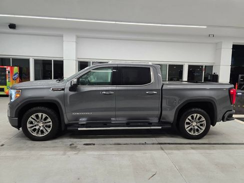 Used 2021 GMC Sierra 1500 Denali w/ Driver Alert Package II AWD/4WD image 3