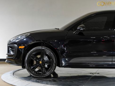 Used 2024 Porsche Macan image 14