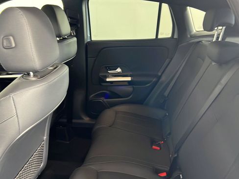 Certified 2025 Mercedes-Benz GLA 250 4MATIC image 12