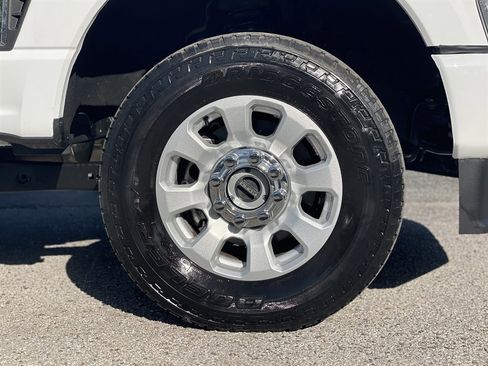 Used 2023 Ford F250 XL image 36