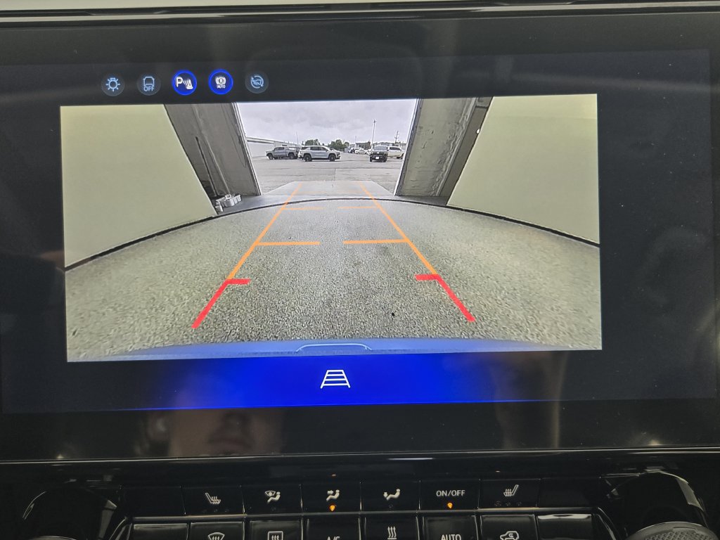 New 2027 Chevrolet Bolt LT w/ Comfort Package FWD image 19