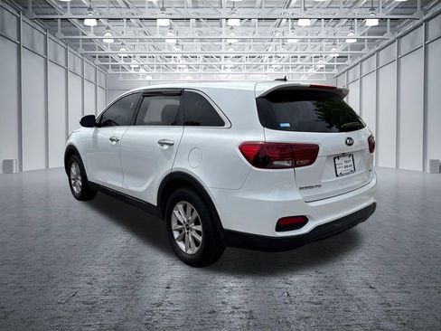 Used 2019 Kia Sorento FWD image 5