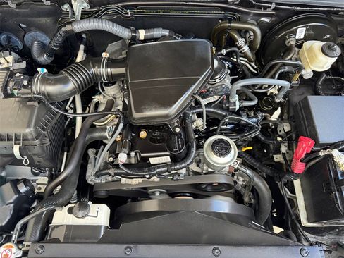 Used 2020 Toyota Tacoma SR5 image 9