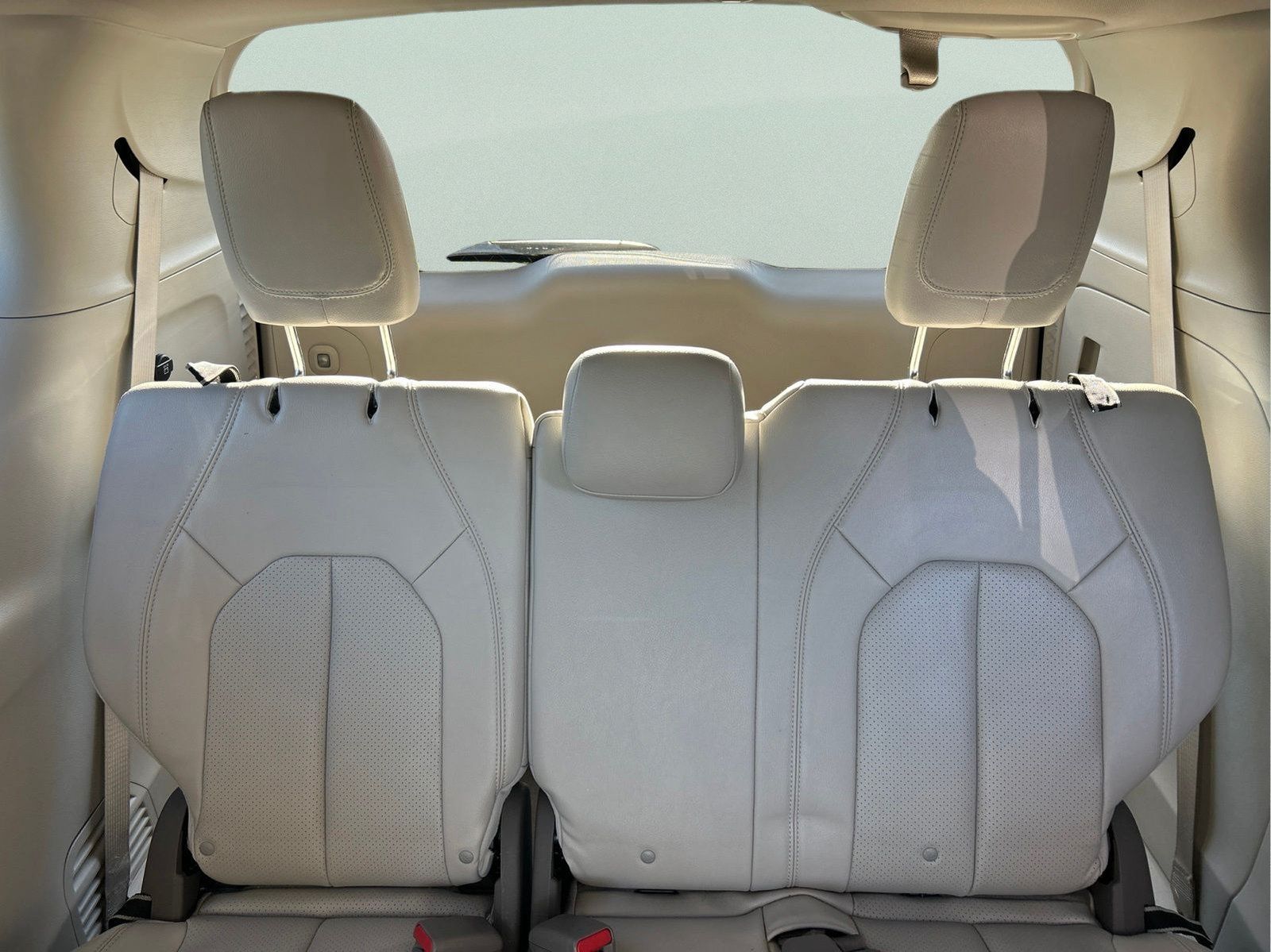 Certified 2021 Chrysler Pacifica Touring-L FWD image 11